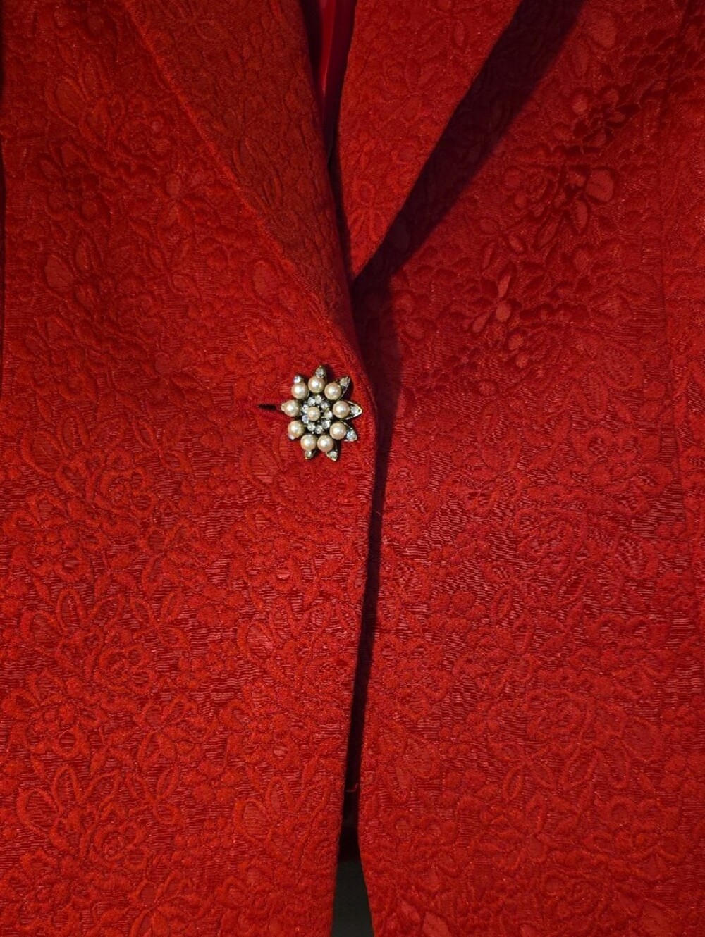 Red Textured Single-Button Blazer - Picture 5 of 5